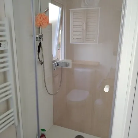 مكان تخييم Confort Siblu Les Charmettes *