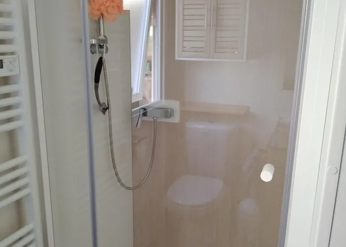 אתר קמפינג Confort Siblu Les Charmettes *